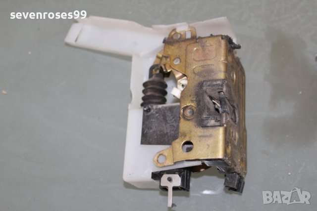 Брава за врата задна дясна Renault Megane Scenic, снимка 3 - Части - 36856523