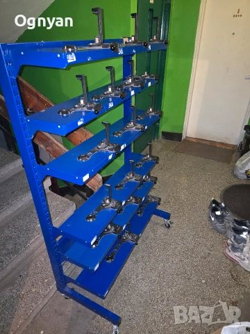 метален стелаж на колела, снимка 4 - Стелажи и щандове - 54128298