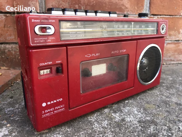 Sanyo M1700AH RED, снимка 6 - Радиокасетофони, транзистори - 56443046