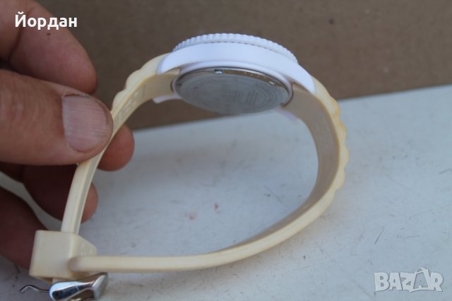 Часовник ''Ice'' кварц, снимка 4 - Други - 42166247