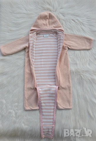 Ромпър за бебеносене FRIENDS и ботуши H&M 4-6 месеца, снимка 4 - Бебешки гащеризони - 53932491