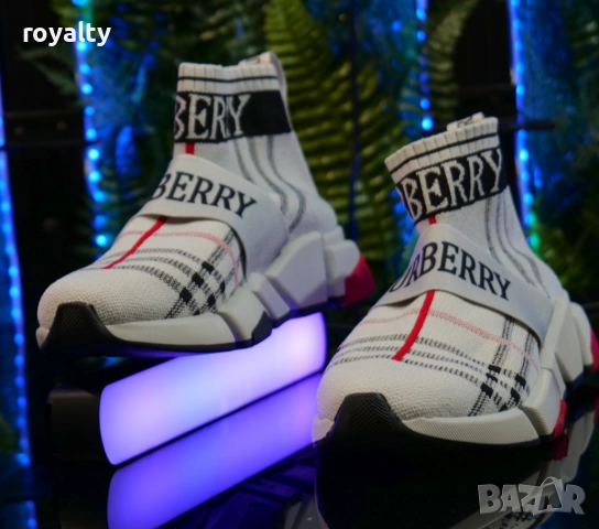 Унисекс Маратонки Burberry Цвят Бежаво, снимка 2 - Маратонки - 51940303