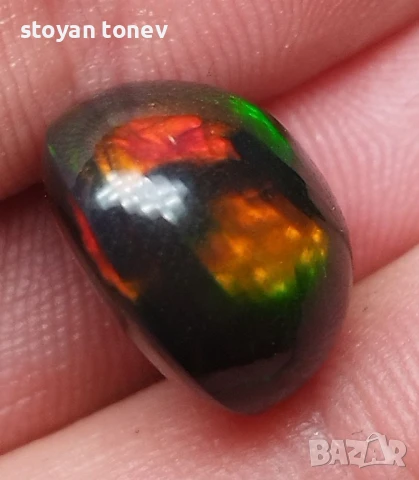 Голям черен опал с изумяваща игра на цветове тип дъга 6.59кт! Нов!, снимка 4 - Други - 50923569