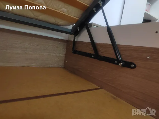 Спалня с две нощни шкафчета и матрак, холна маса, снимка 4 - Спални и легла - 55289926