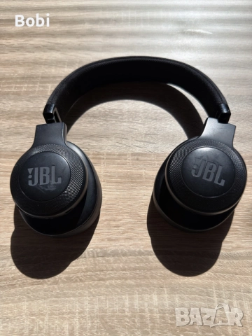 JBL E55BT слушалки