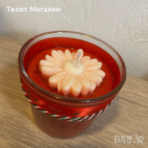 Коледна свещ в стъклена чаша – Изискана декорация за празника, снимка 3 - Коледни подаръци - 52681257