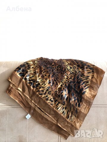 Нов копринен шал с леопардов принт, снимка 1 - Шалове - 30874396