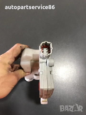 Механизъм за заключване на предна лява врата за Subaru Forester (2003–2008) , снимка 2 - Части - 54225562