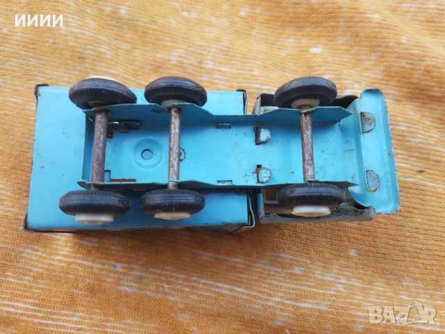 Камион кола ламаринена играчка, снимка 4 - Антикварни и старинни предмети - 53209874