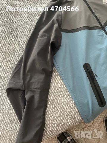 Nike Tech Fleece шушляк, снимка 4 - Спортни дрехи, екипи - 54348240