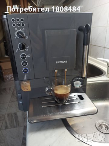 Кафеавтомат Сименс, работи отлично и прави хубаво кафе с каймак , снимка 4 - Кафемашини - 44262581