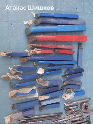 Стугарски ножове,боргии,флашки,мечици и лагери