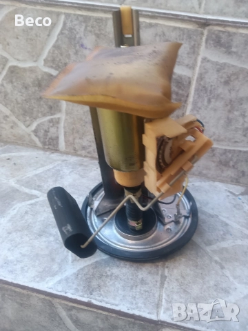 бензинова помпа 