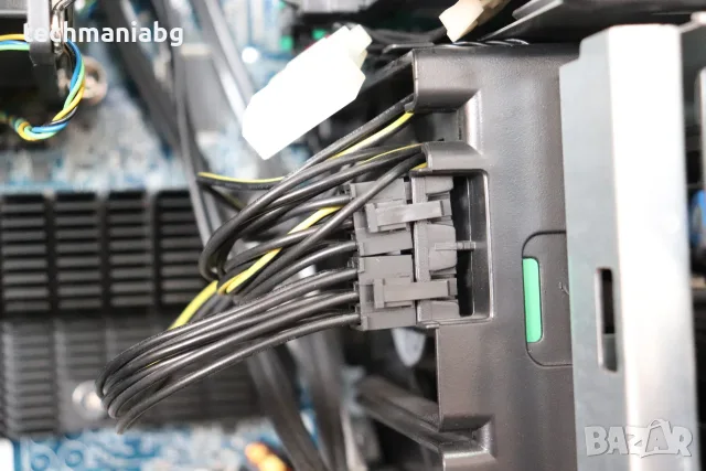 HP Z800 Workstation – 2x Xeon X5660 / 48GB RAM / Quadro / SSD, снимка 7 - Работни компютри - 56225989