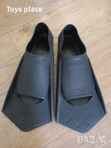 Професионални плавници Arena 39-40 номер, тренировъчни плавници , снимка 2 - Водни спортове - 51340130