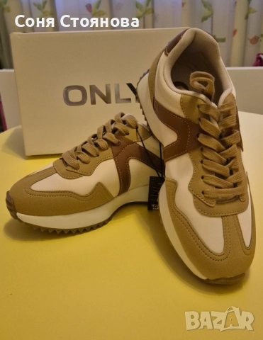 Сникърси ONLY,№38, цена 50 лв.