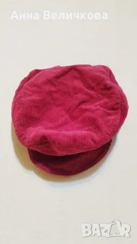 Червен дамски джинсов каскет