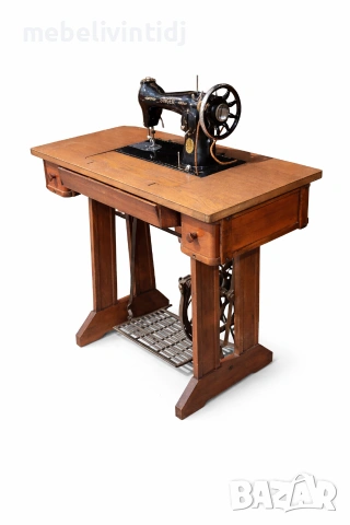 Винтидж шевна машина Singer с дървена маса и крачен механизъм, снимка 4 - Антикварни и старинни предмети - 54031310