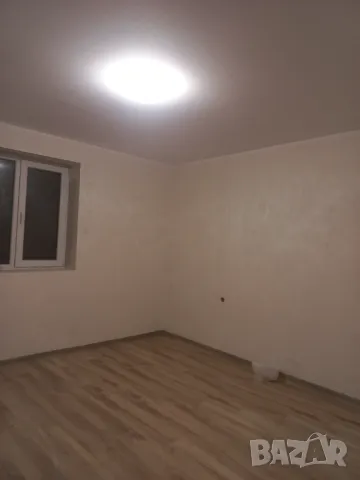 От собственик 2 парцела с ремонтирана къща!, снимка 8 - Къщи - 49743685