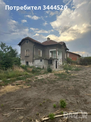 Продавам къща в квартал Младеново , снимка 12 - Къщи - 52501145