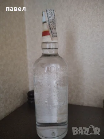 smirnoff ретро водка неотваряна с бандерол , снимка 3 - Антикварни и старинни предмети - 55976614