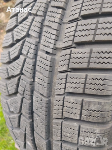 235 55 17 2бр Hankook зимни, снимка 3 - Гуми и джанти - 54206076