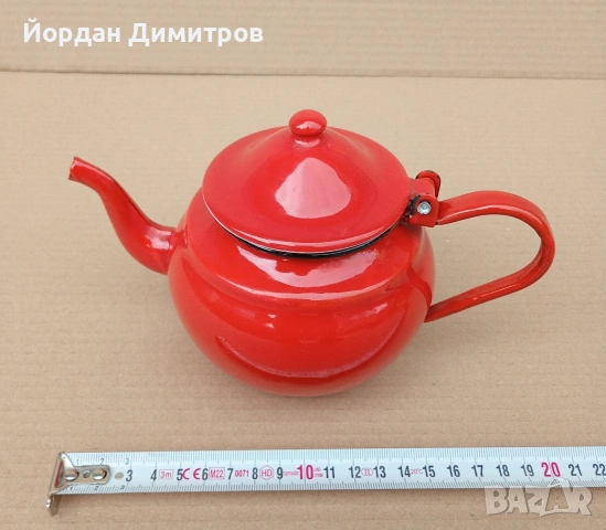 емайлиран чайник , снимка 2 - Антикварни и старинни предмети - 54170448