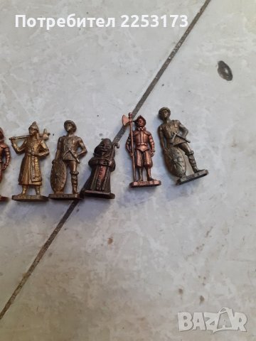 Бронзови човечета Киндер, снимка 3 - Колекции - 40821689