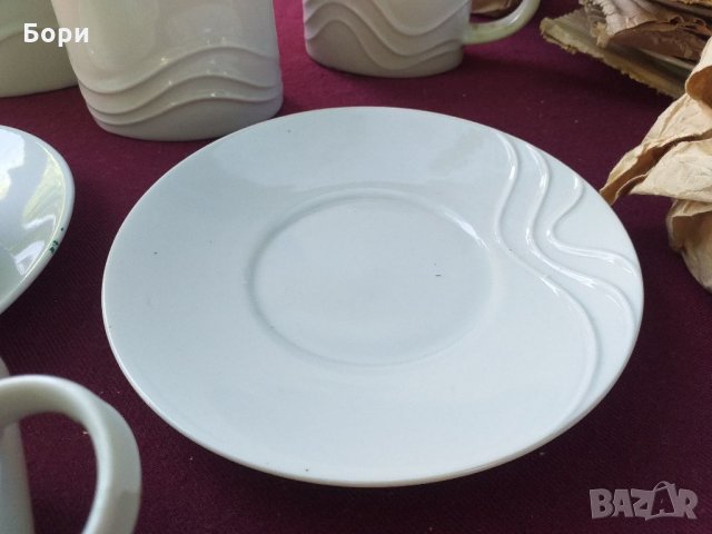 Български порцеланов сервиз за чай, снимка 2 - Сервизи - 33971975