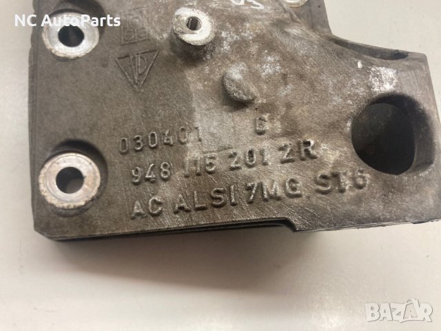 Бракет за двигател за Porsche Порше Каен 9PA 4.5 V8 бензин 9481152012R 2003, снимка 2 - Части - 42911737