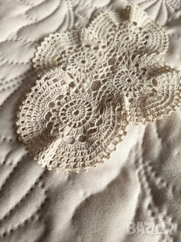 Битово каре ръчно бродирано на една кука 15Х11см., снимка 2 - Декорация за дома - 53917133