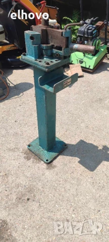 Машина за огъване на метали (винкели, шини и др.) AAKO