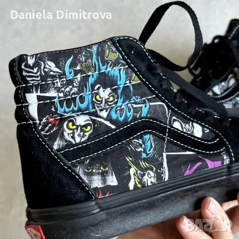 Мъжки кецове Vans Disney x Sk8-Hi Shoes 100 Year Anniversary, снимка 3 - Кецове - 56121777
