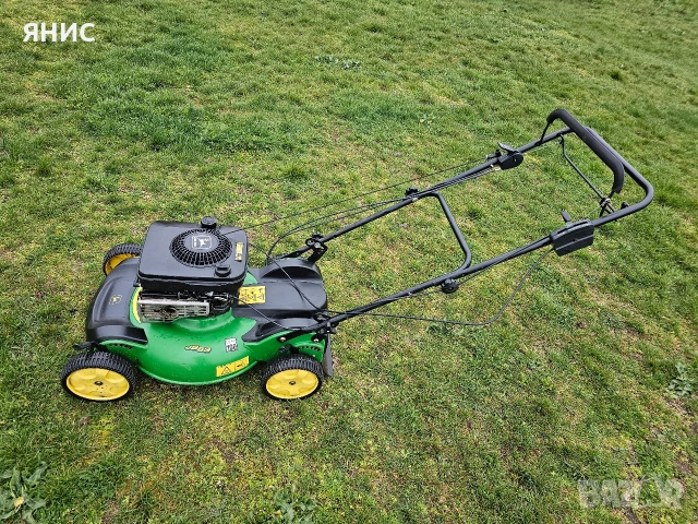 САМОХОДНА КОСАЧКА JOHN DEERE, КАТО НОВА. , снимка 5 - Градинска техника - 54000959