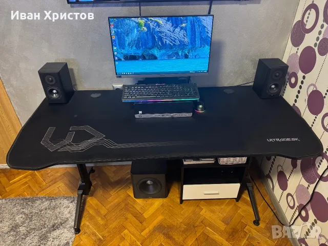 Гейминг бюро Ultradesk Grand, снимка 3 - Бюра - 56222969