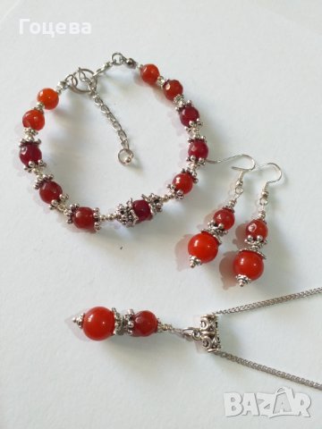 Разкошен комплект обици, колие и гривна с Керемидено червен кварц и орнаменти в цвят Сребро , снимка 4 - Бижутерийни комплекти - 37620499