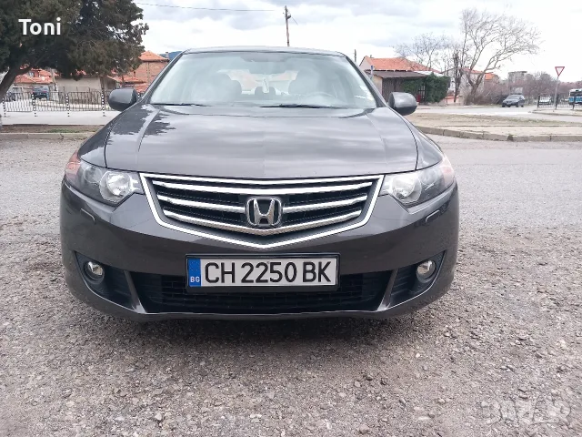 Продавам Honda Accord 2.2 I-DTEC, снимка 2 - Автомобили и джипове - 56457101