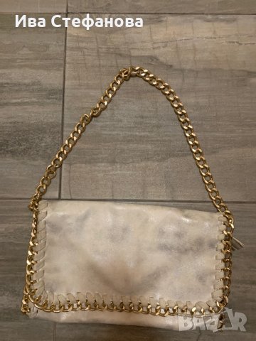 Бяла чанта със сребристи отблясъци със синджир в Чанти в гр. Казанлък -  ID29494585 — Bazar.bg