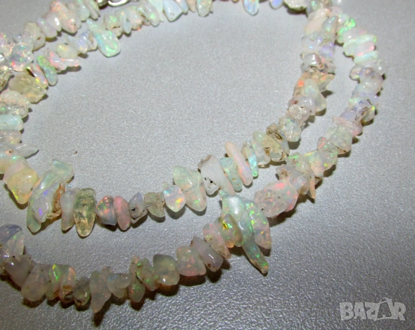 Гривни и гердани от натурален етиопски опал, подходящи за подарък, снимка 10 - Гривни - 53889497