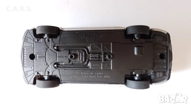 Mercedes-Benz C63 AMG Coupe Welly - Мащаб 1:34-39, снимка 8 - Колекции - 51270378