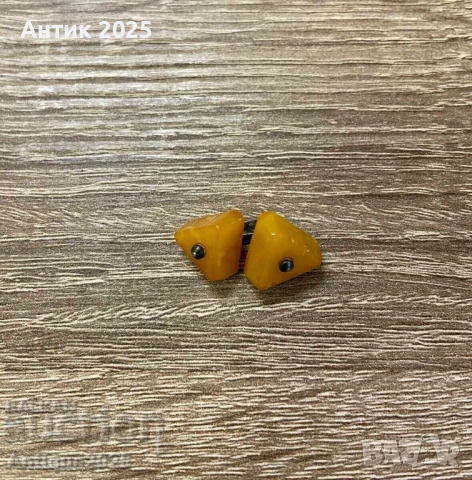 Винтидж копче за ръкавели от естествен кехлибар