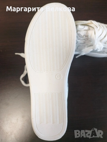 Дамски бели кецове, снимка 3 - Кецове - 54189296