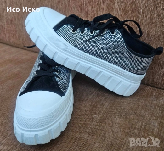 Дамски модерни кецове , снимка 8 - Кецове - 52024588