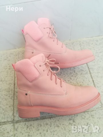 Зимни ботита, снимка 3 - Дамски боти - 39030127