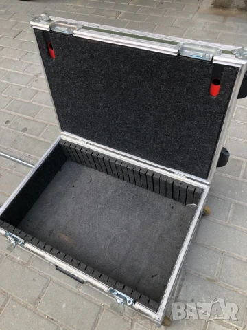 Специален куфар, снимка 11 - Куфари - 50655460