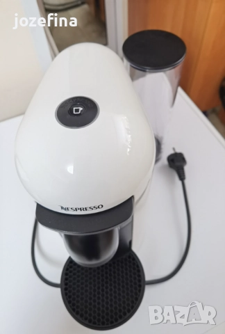 Кафемашина с капсули Nespresso VERTUO Plus GCB2, снимка 4 - Кафемашини - 52842816