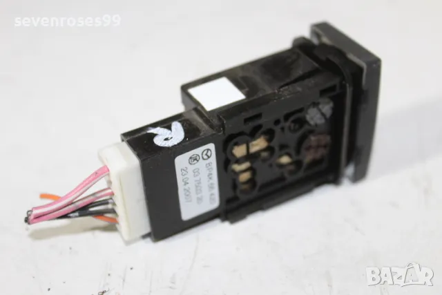 Бутон подгрев седалка дясна Мазда 3 2008 2.3i 158hp Mazda 3 седан  BP4K66420, снимка 2 - Части - 49833838