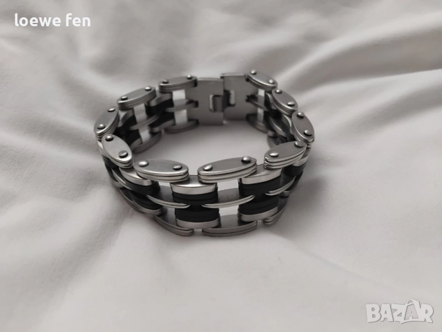 Мъжка гривна неръждаема стомана и силикон !, снимка 3 - Гривни - 52862492