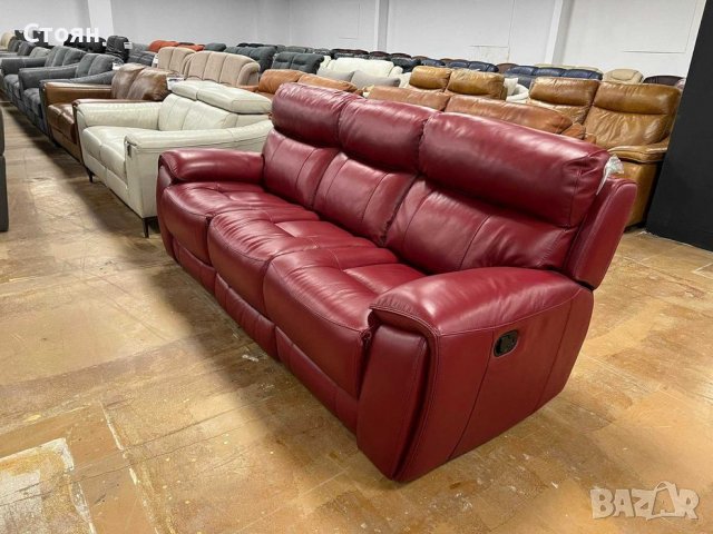 Червен кожен диван тройка с ръчен релаксиращ механизъм, снимка 8 - Дивани и мека мебел - 39711420