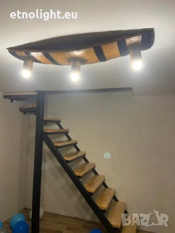 Полилеи от автентични рестарирани бъчви с ръчно изработени дървени чашки, снимка 6 - Полилеи - 48942453